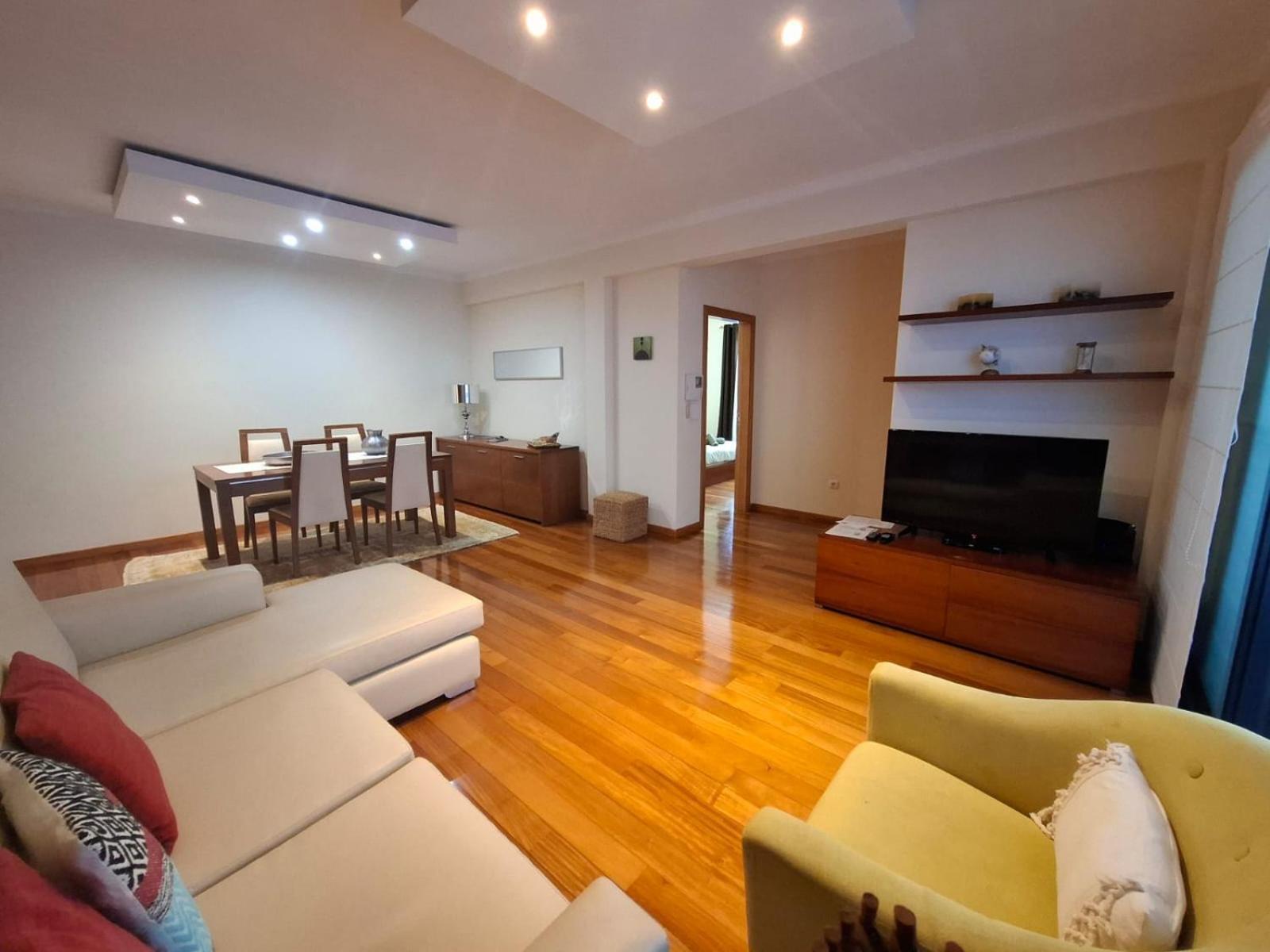 Cozy And Bright Apartment